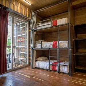 Reina Roja Hostal Albergue