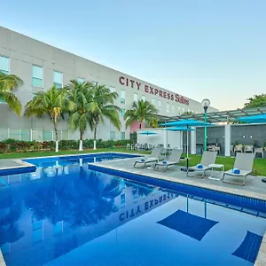 Hotel apartamentowy Express By Marriott, Playa del Carmen